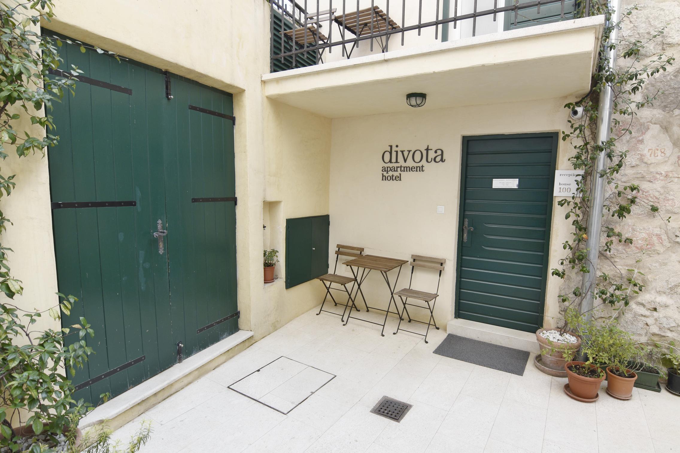 Divota Apartment Hotel Split Dış mekan fotoğraf