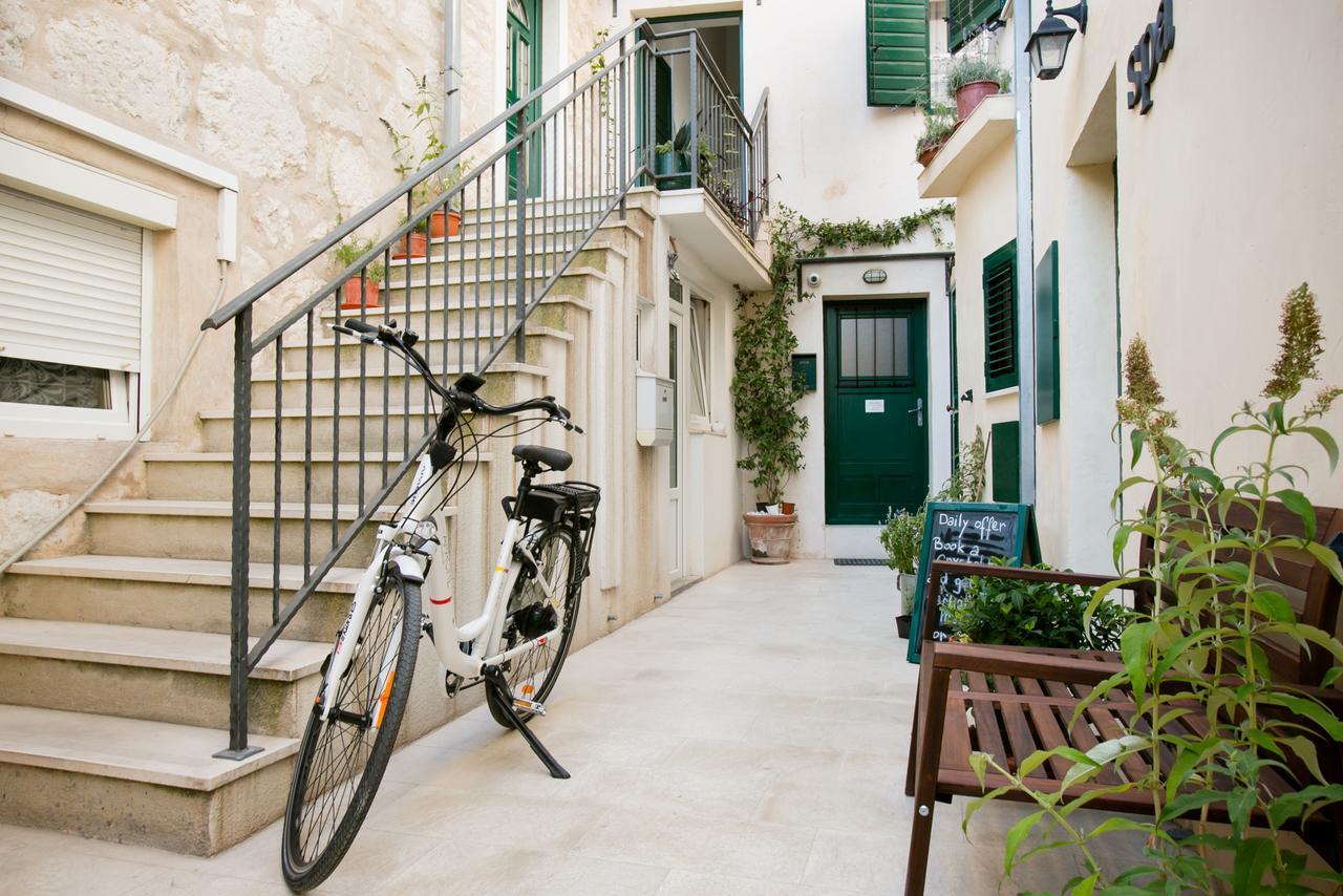 Divota Apartment Hotel Split Dış mekan fotoğraf